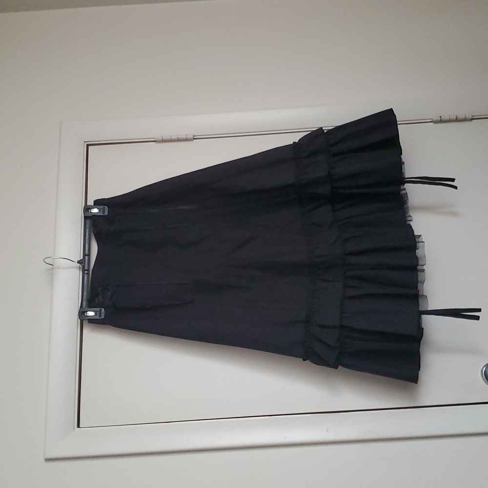Vampire Freaks Black Ruffled Cassandra Skirt - Picture 2 of 15